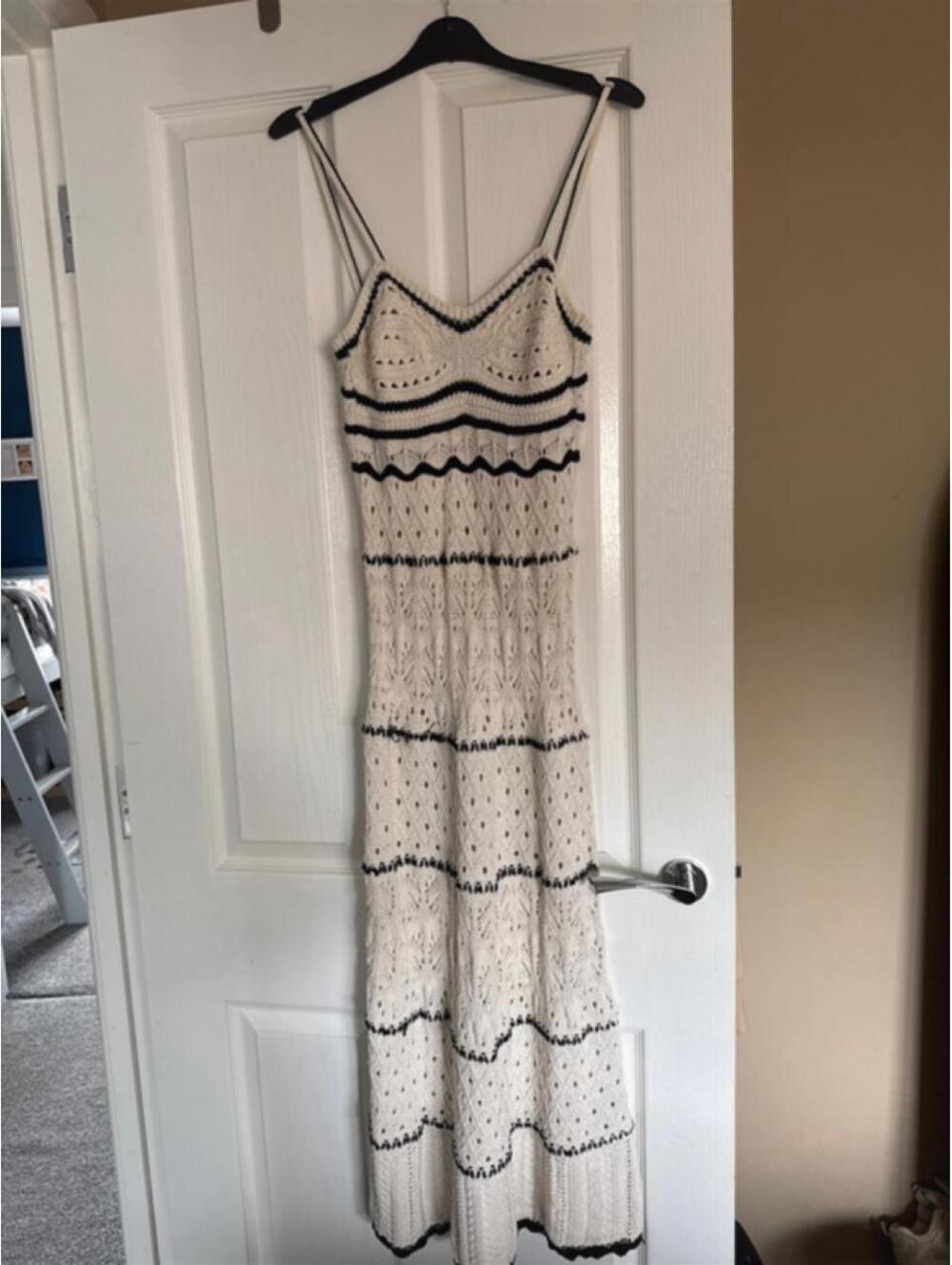 Zara Women's White and Cream Dress